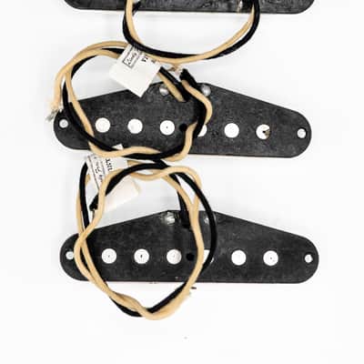 Lindy Fralin Vintage Hot Stratocaster Single Coil Pickup Set image 3