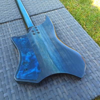 Maan-Guitars headless guitar Atlantis image 12