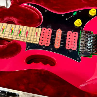 Ibanez JEM777-SK Limited Edition 30th Anniversary Steve Vai Signature 2017 - Shocking Pink image 7