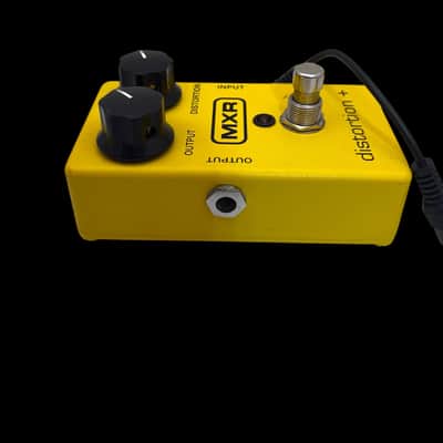MXR M104 Distortion + 1995 - Present - Yellow X7003 image 4