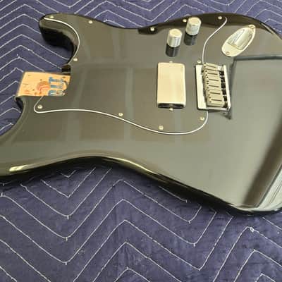 Fender Tom Delonge 2023 - Gloss Black image 10