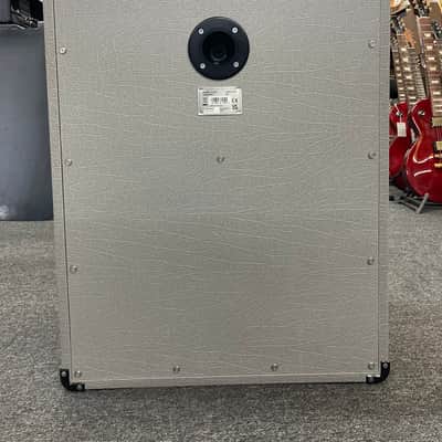 Marshall Studio Jubilee 2536A "Silver Jubilee" 140-Watt 2x12" Angled Guitar Speaker Cabinet 2015 - Present - Silver image 3