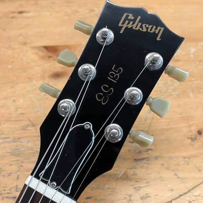 Gibson ES-135 P100's 2002 Semi-Hollow Electric Guitar w/Case image 9