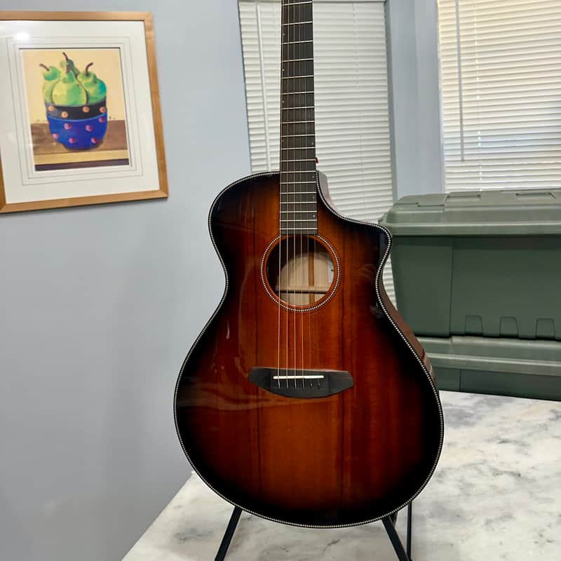 2022 Breedlove Oregon Concert Bourbon CE Bourbon Burst