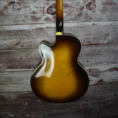 Silvertone H-61 1957 - Sunburst image 4