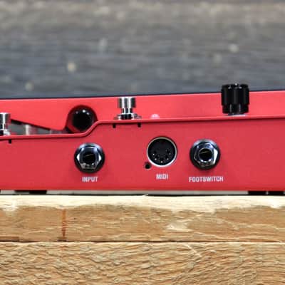 DigiTech Whammy DT Classic Pitch Shifting / Drop and Raised Tuning Effect Pedal image 5