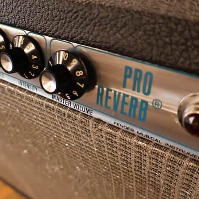 Fender Pro Reverb 2-Channel 70-Watt 2x12" Guitar Combo 1977 - 1980 Export Model image 2