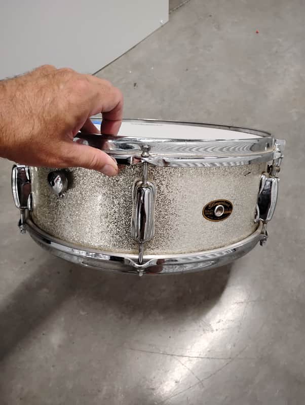 Slingerland - 6 lug 1965 era says Chat gpt image 1