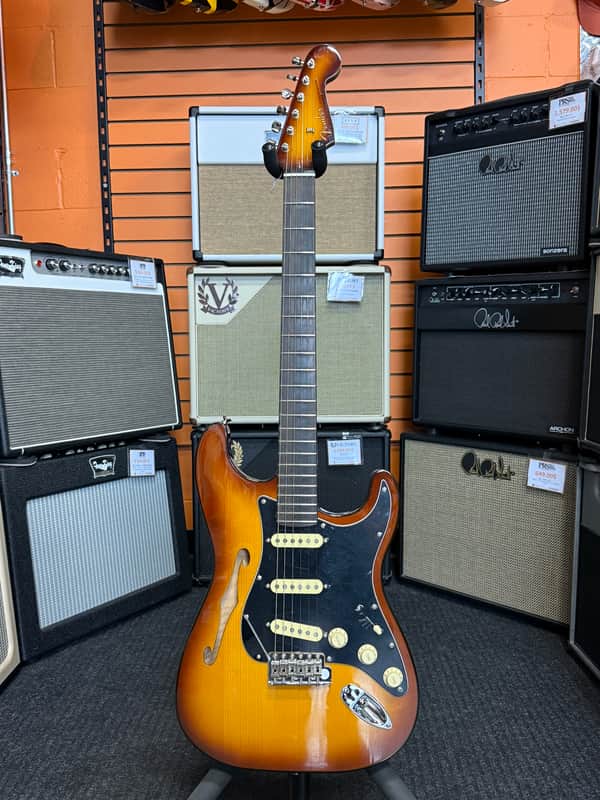 Fender Limited Edition "Suona Stratocaster® Thinline", Violin Burst with Hard Case - Open Box image 1
