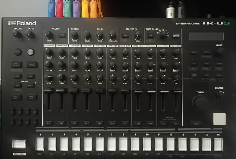 Roland TR-8S AIRA Rhythm Performer with Sample Playback 2018 - Present - Black image 1