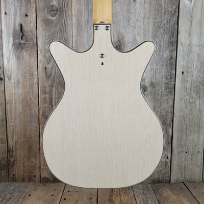 The Cleanest Danelectro Convertible 1960s W/ Modern Hard Case - Natural image 3