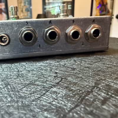 saturnworks AB looper + master bypass image 3