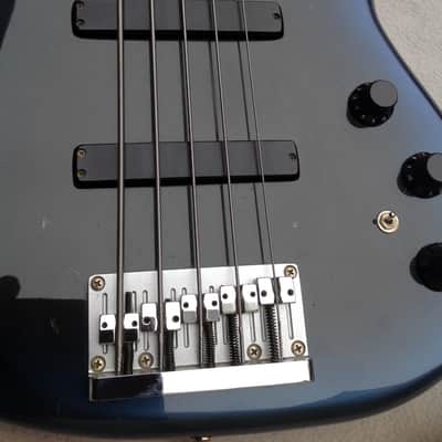 Heartfield by Fender DR-5 Blueburst 5-String Bass Made in Japan image 7