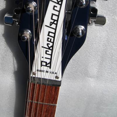 Rickenbacker 620/12 Midnight Blue Deluxe, 12 String, 21 fret, 2 pickups, wired for stereo 620/12 MID image 14
