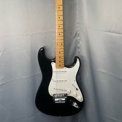 Japanese Squier Stratocaster 1984-1987 Black with Case image 1