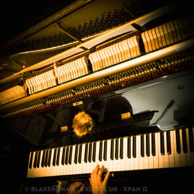 Yamaha u3 upright piano 19XX - Black Perfect Condition image 4