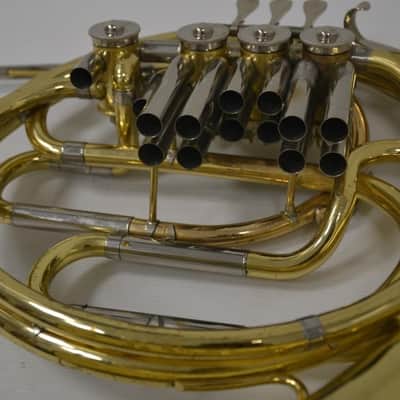 Trompa Doble Sib/Fa Yamaha 561 en buen estado image 14