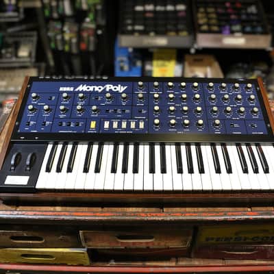 Korg Mono/Poly 1980s - Blue image 4