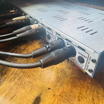 API 3124V 4-Channel Mic Preamp w/ Upgraded 2520 Red-Dot Op amps image 2