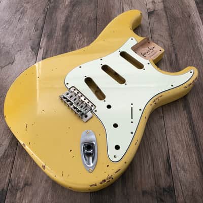 Immagine FRANCHIN Mercury guitar body Relic Aged Vintage White 100% Nitro Lacquer Cracks SSS Red Alder Stratocaster-Strat-S-Style Made in Italy - Stock piece #23080626 - 9