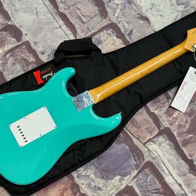 Fender Vintera III Early 60s Stratocaster RW Sea Foam Green New Unplayed Auth Dealer 7lbs9oz #582 image 15