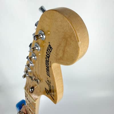 1981 Fender American International Series Hardtail Stratocaster – Maui Blue image 13