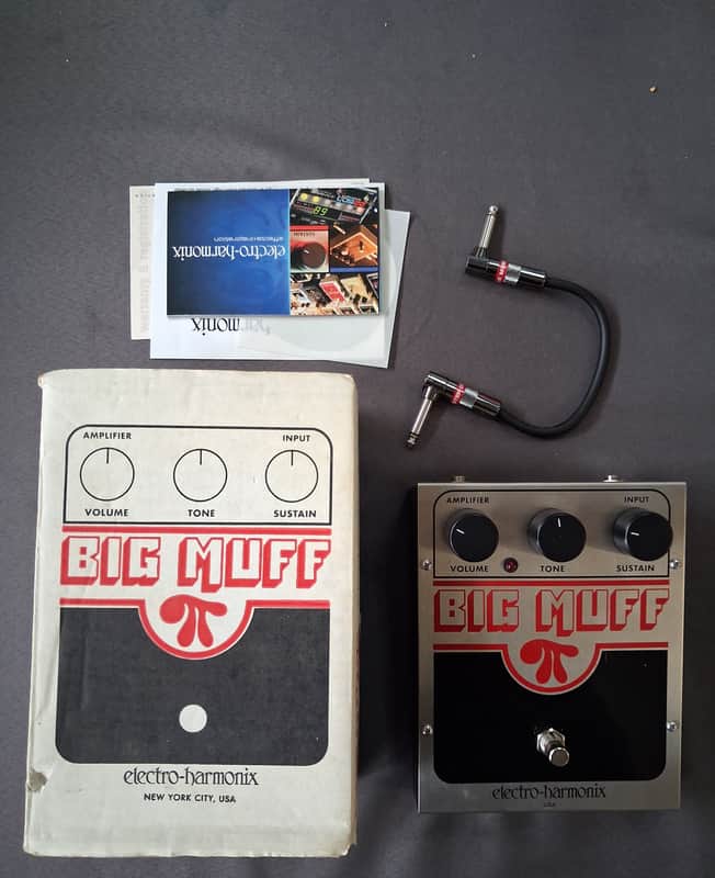 Electro-Harmonix Big Muff Pi Silver/Black/Red W/Orig Box, cable, & paperwork *** FREE SHIPPING *** image 1