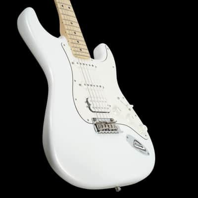 Fender Jaunes Stratocaster HSS - Luna White Satin image 2