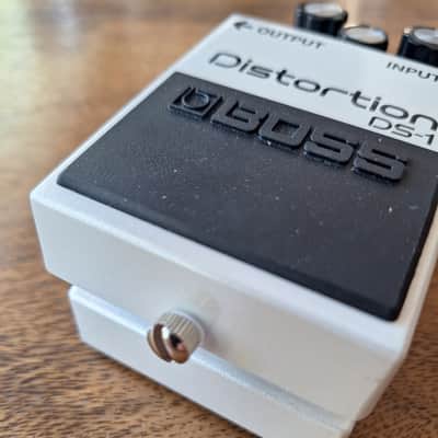 Limited Edition Boss DS-1-WH Distortion 2024 - Pearl White * FREE shipping image 5