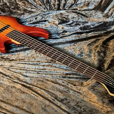 Guild SB605 1985 Sunburst Flame Maple Guild Pilot Bass USA Built Guild Acoustics 5 String Electric image 6