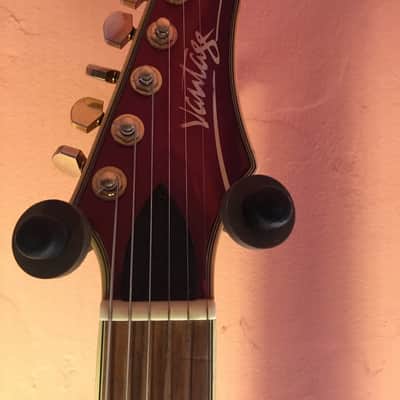 Vantage 828g (superstrat) 1970~ - Red burst image 2
