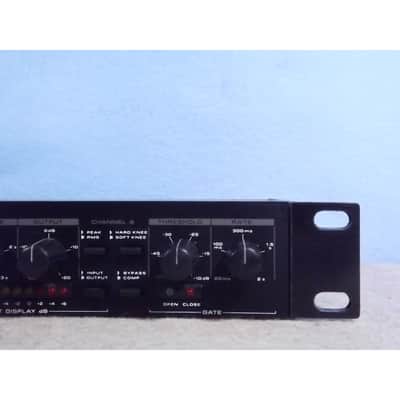 Alesis 3630 Dual-Channel Compressor / Limiter with Gate image 5