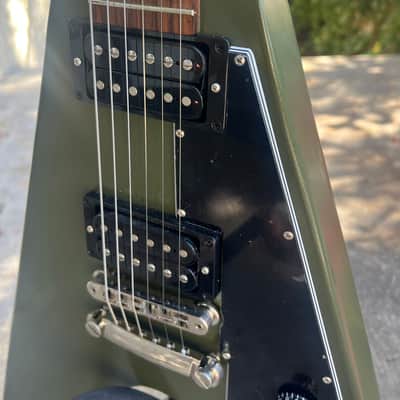 Gibson Flying V Tribute 2020 - Olive Drab image 8
