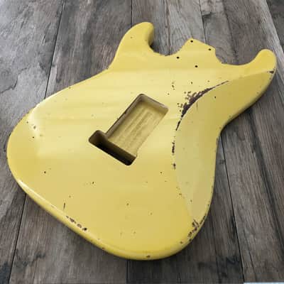 Immagine FRANCHIN Mercury guitar body Relic Aged Vintage White 100% Nitro Lacquer Cracks SSS Red Alder Stratocaster-Strat-S-Style Made in Italy - Stock piece #23080626 - 13