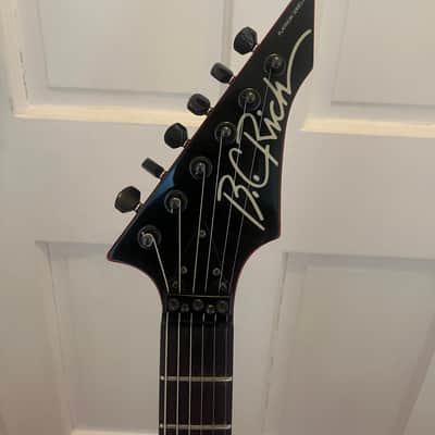 B.C. Rich Warlock 1980s - Red image 3