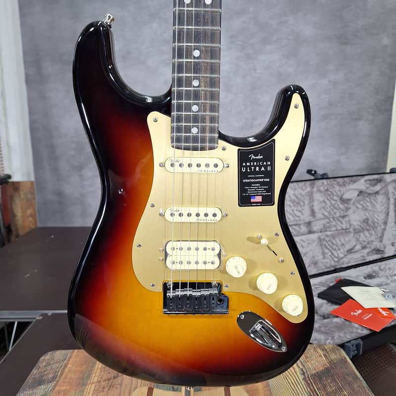 Fender American Ultra II Stratocaster HSS with Ebony Fretboard 2024 - Present - Ultraburst image 1