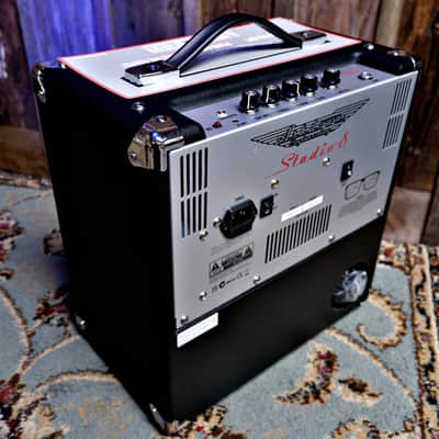 Immagine Ashdown Studio-8 30-Watt 1x8" Bass Combo - 3