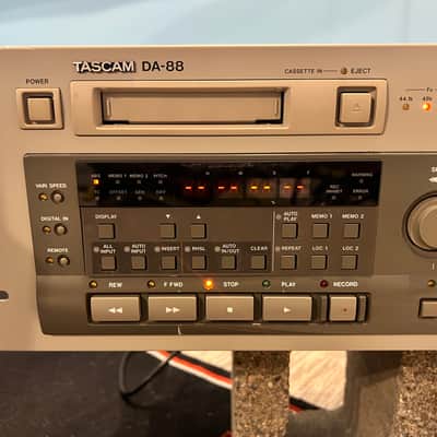 TASCAM DA-88 Multitrack Recorder image 2