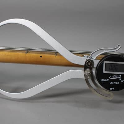2012 Fender '50s Precision Bass Honey Blonde image 21