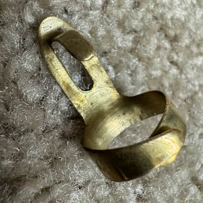Perfect Touch Finger Pick Brass Medium Clawhammer Style image 2