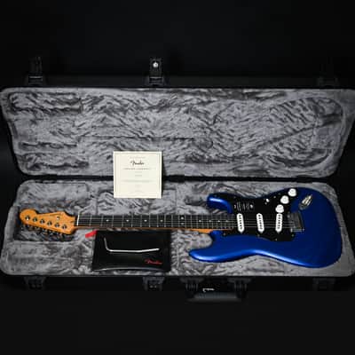 Fender American Ultra II Stratocaster w/ Ebony Fingerboard- Noble Blue (US240031696) image 5