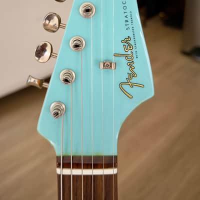 Fender Special Edition Classic Series '60s Stratocaster Lacquer with Matching Headstock, Daphne Blue CS 57/62 PUs, Fender Tweed Case image 7