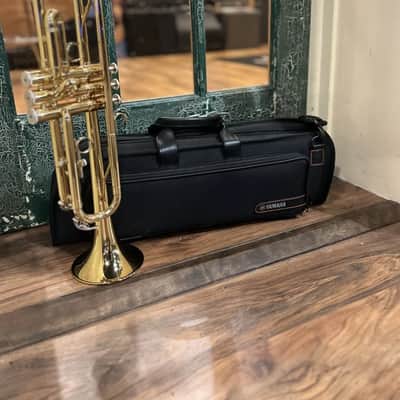 Yamaha Trumpet Ytr 2330 w/  Yamaha Soft Case & Yamaha 11b4 Mouth Piece image 7