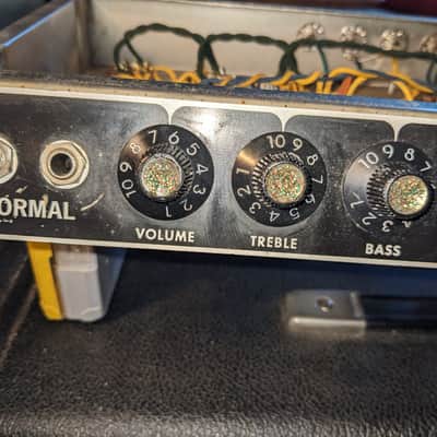 Fender Deluxe Reverb 2-Channel 22-Watt 1x12" Guitar Combo 1963 - 1967 - Black Panel image 2