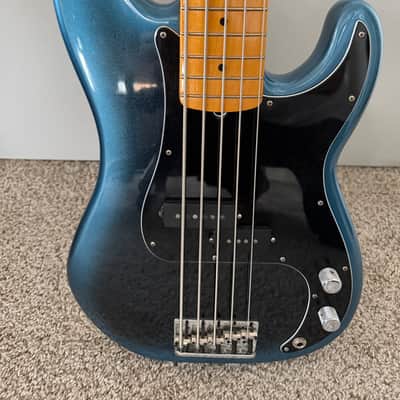 Fender American Professional II Precision Bass V - Dark Night with Maple Fingerboard 2021 image 2
