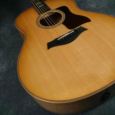 Taylor 618e with V-Class Bracing 2022 - Present - Antique Blonde Bild 3