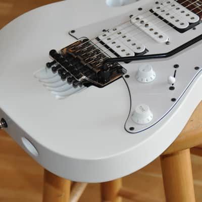 IBANEZ JEMJR WH White / Steve Vai Signature / From 2023 / JEM Junior / JEMJR-WH / I220820259 image 4
