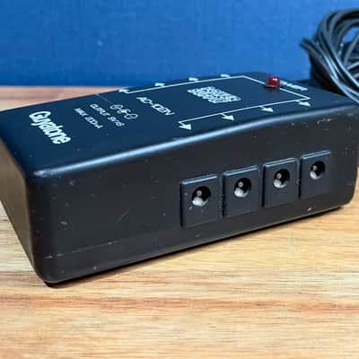 Guyatone AC-102N 9V Pedal Power Supply image 2