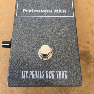 LIC Pedals  Professional MKII (Tone Bender Reproduction w/OC75's) Grey Hammer Tone image 7