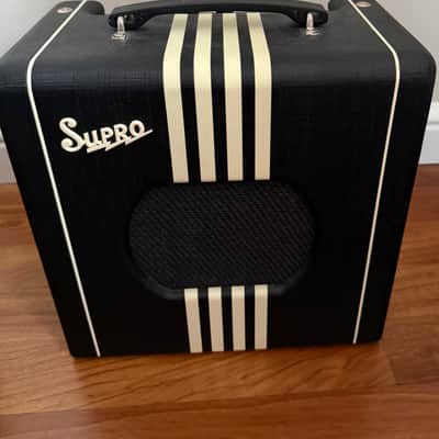 Supro 1818 Delta King 8 1-Watt 1x8" Guitar Combo Black image 1